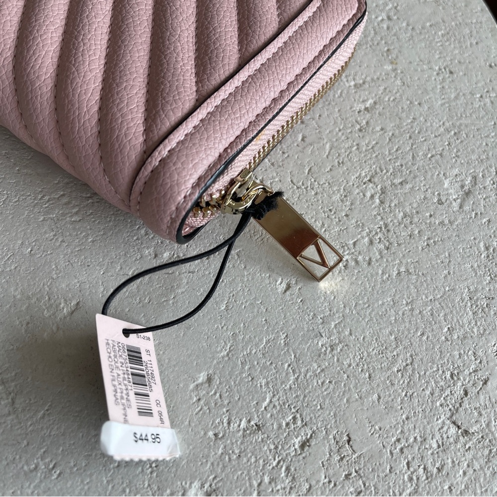 Victoria's Secret Large Quilted Women’s Wallet with Zip Pink - Picture 6 of 7